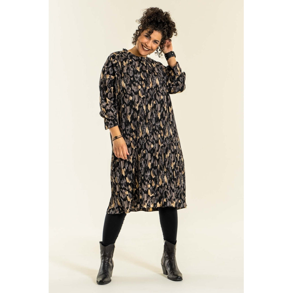 Studio Alvilda Dress Dress Black printed