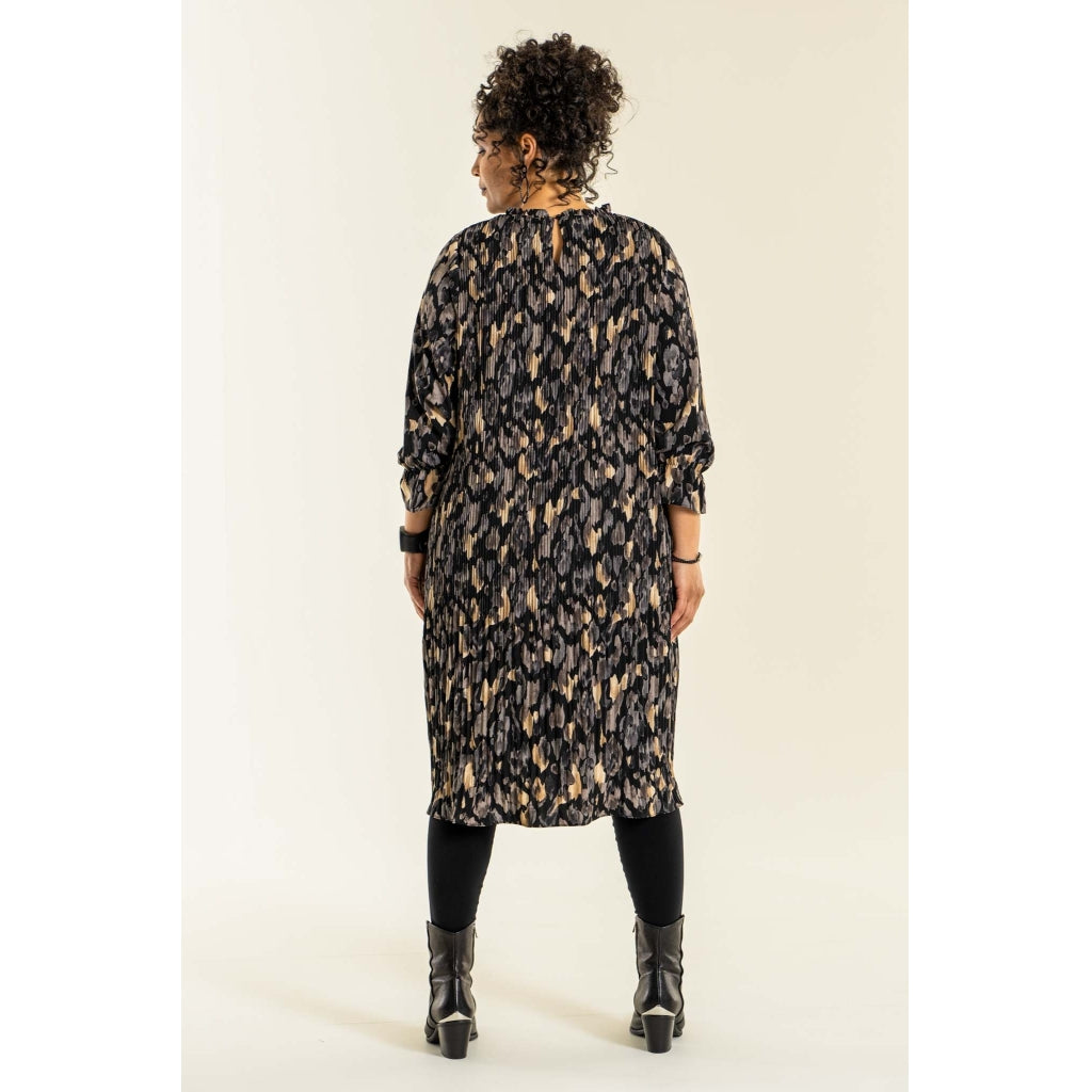Studio Alvilda Dress Dress Black printed
