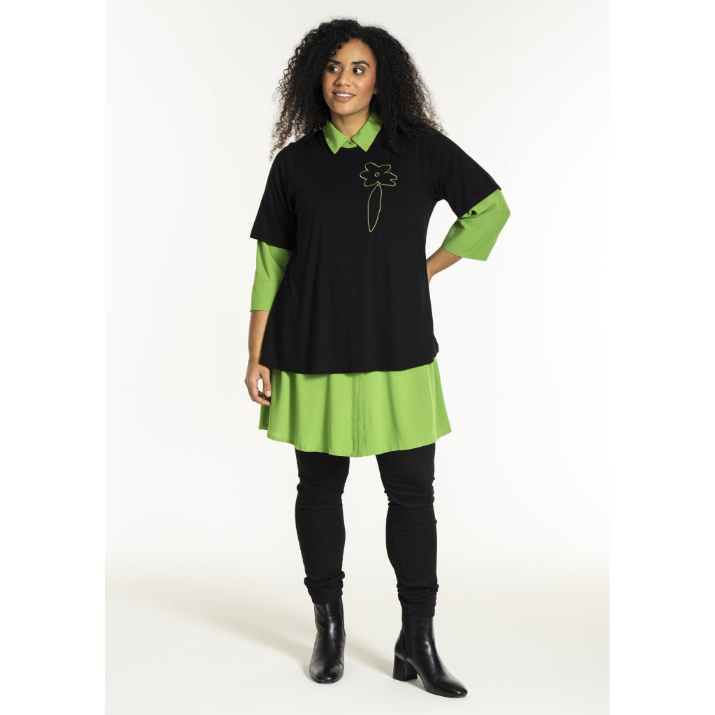 Studio SBella T-Shirt with print T-Shirt Black with Green