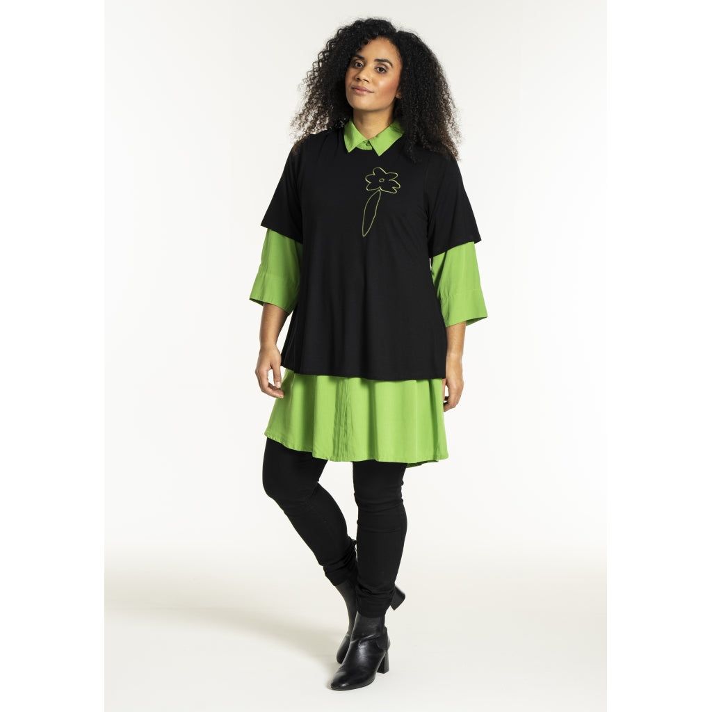 Studio SBella T-Shirt with print T-Shirt Black with Green