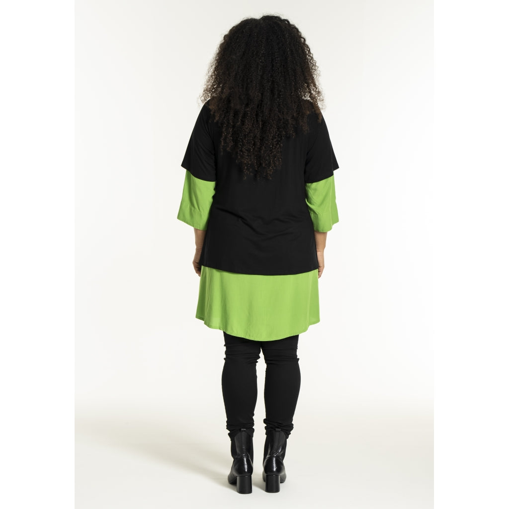 Studio SBella T-Shirt with print T-Shirt Black with Green