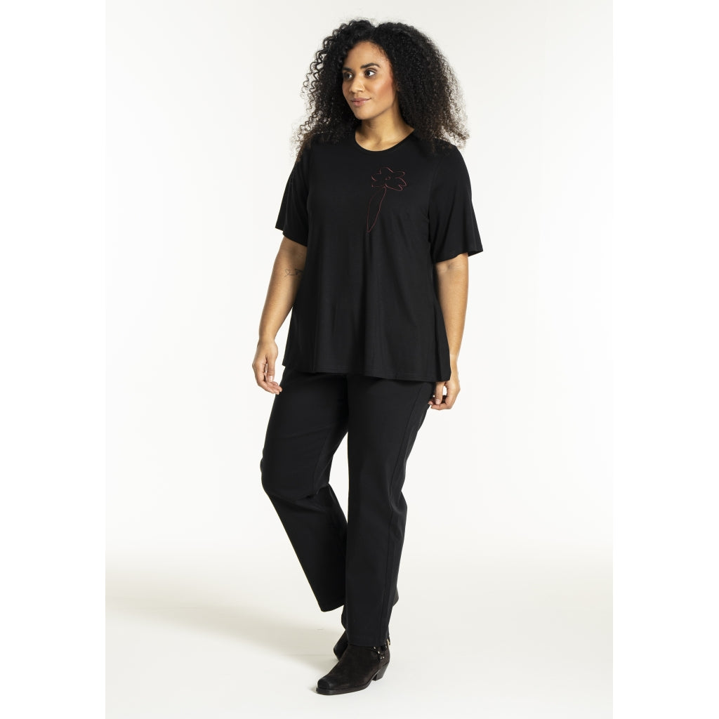 Studio SBella T-Shirt with print T-Shirt Black with bordeaux
