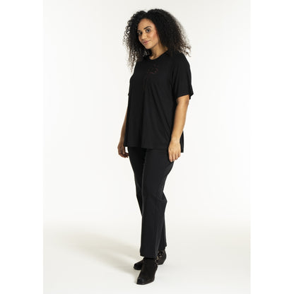 Studio SBella T-Shirt with print T-Shirt Black with bordeaux