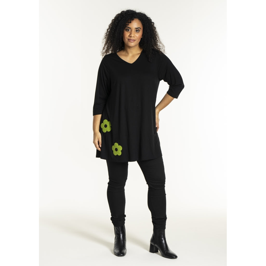 Studio SDitte Tunic Tunic Black with green flower
