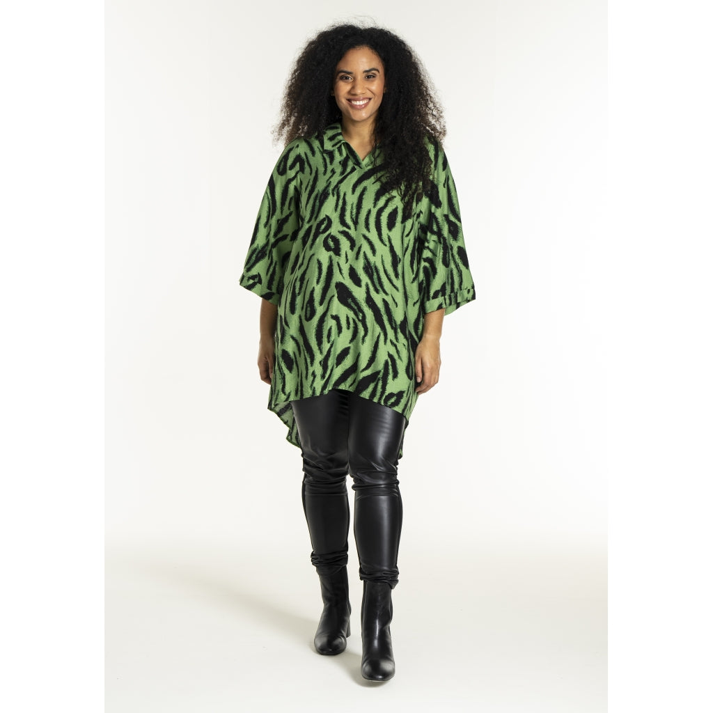 Studio SEbru Tunic Tunic Black green clouds