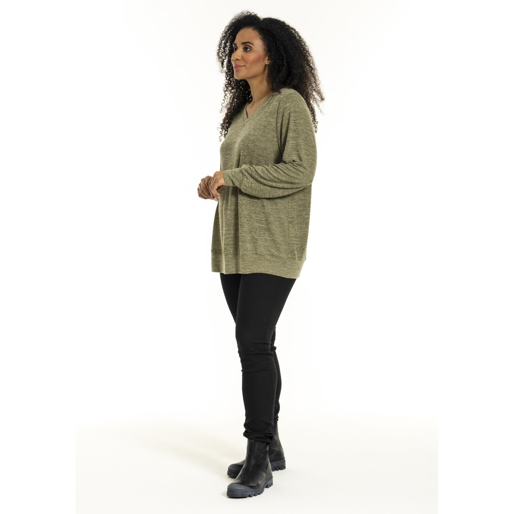 Studio SInga Sweater Sweater Green