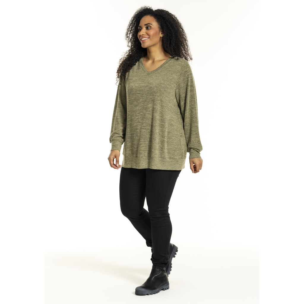 Studio SInga Sweater Sweater Green