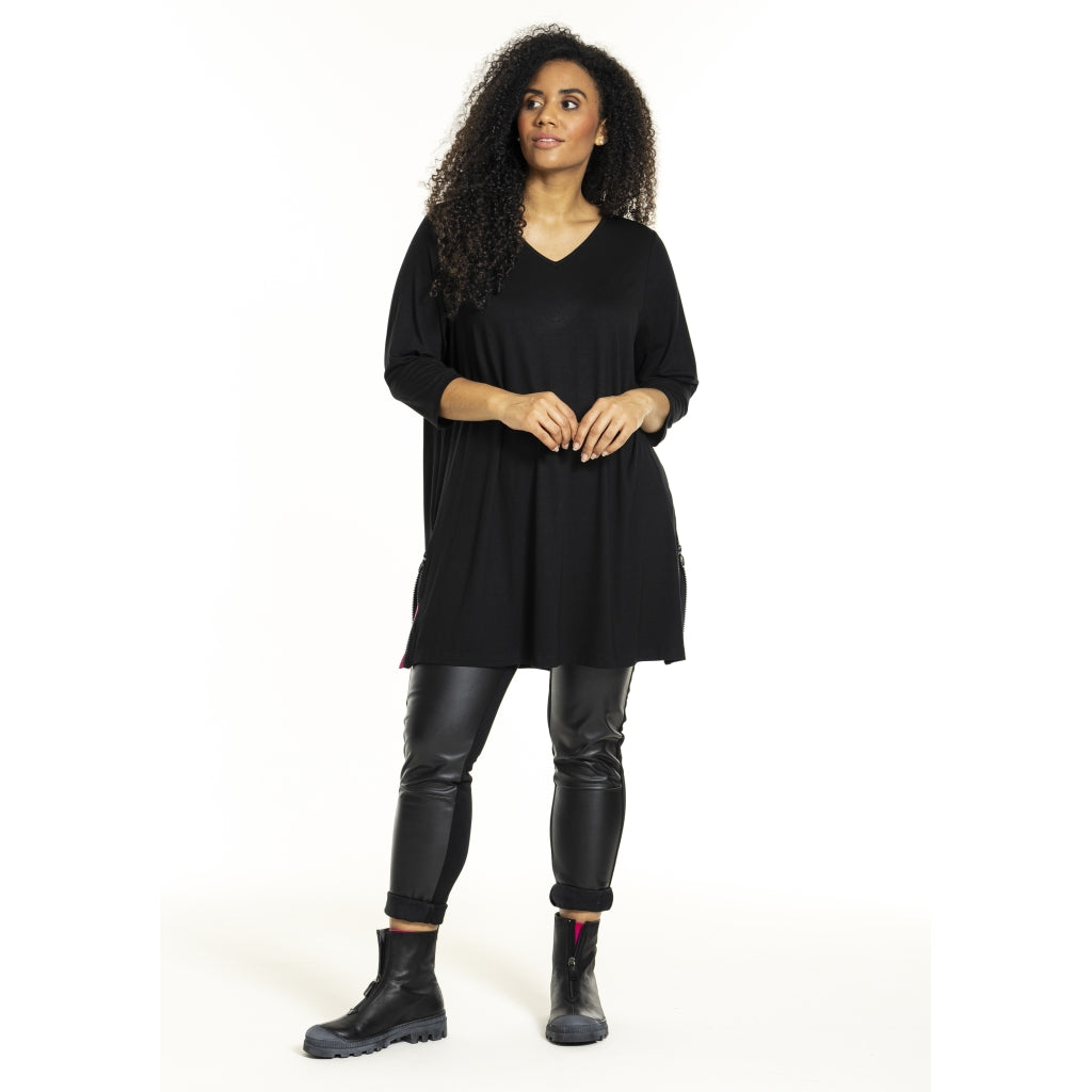 Studio SIsabea Tunic Tunic Black with Pink