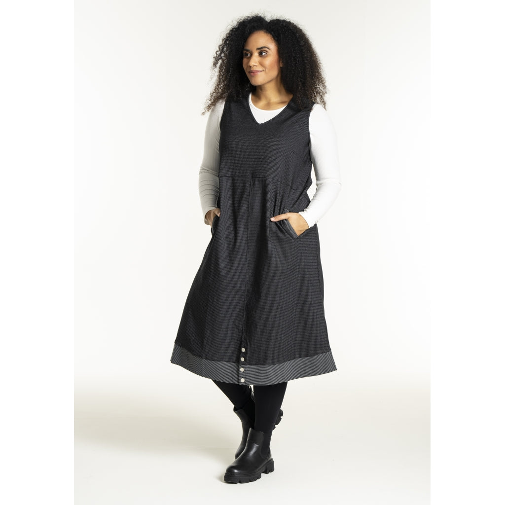 Studio SJanet Spencer Spencer Black and white check and stripes