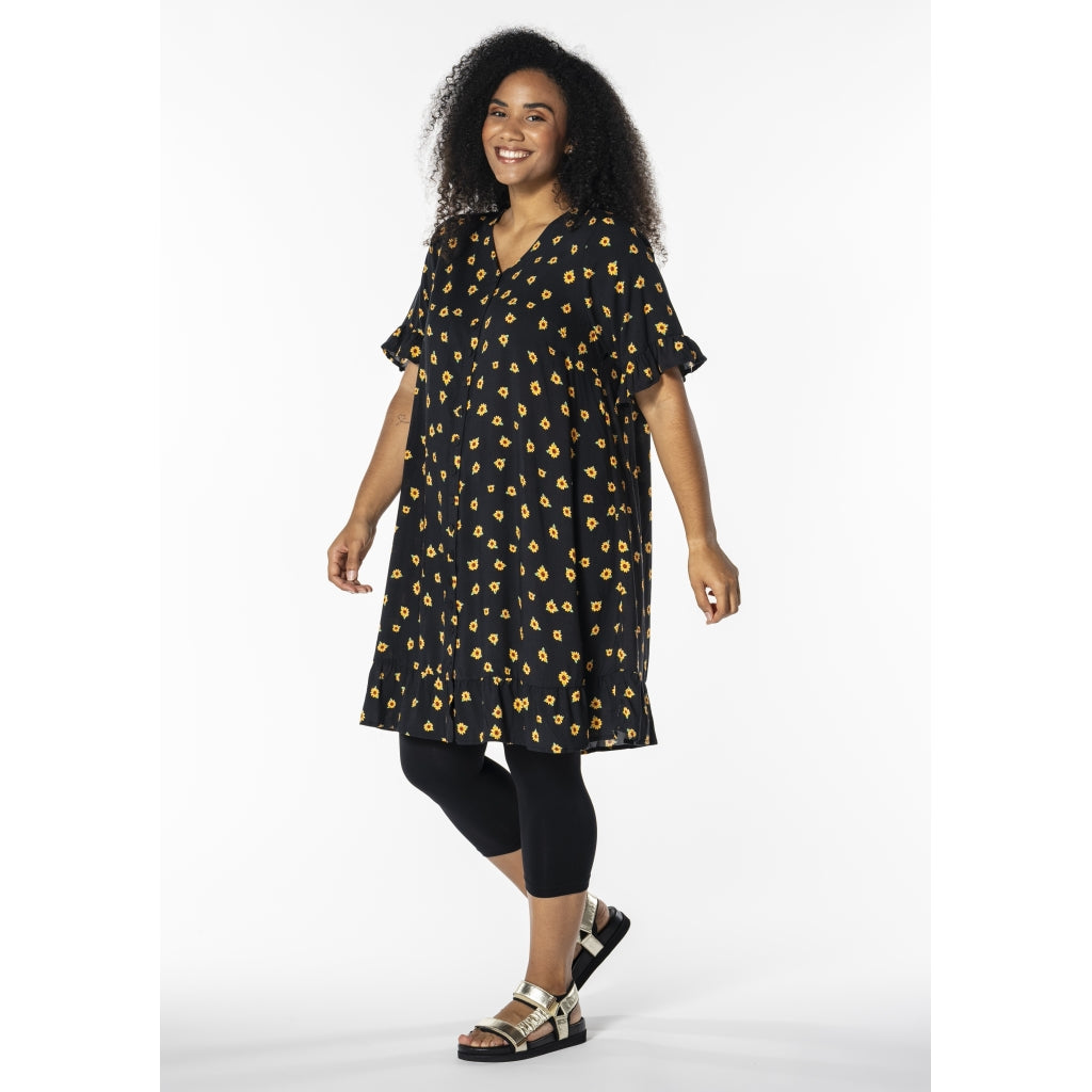 Studio SJette Dress Dress Black with sunflower