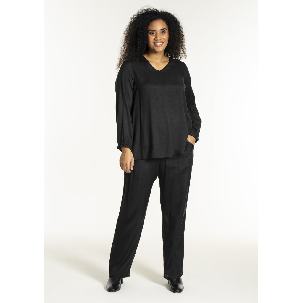 Studio SNalani Blouse Blouse Black