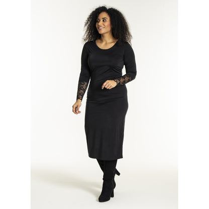 Studio SNoreen Long underdress with lace Dress Black