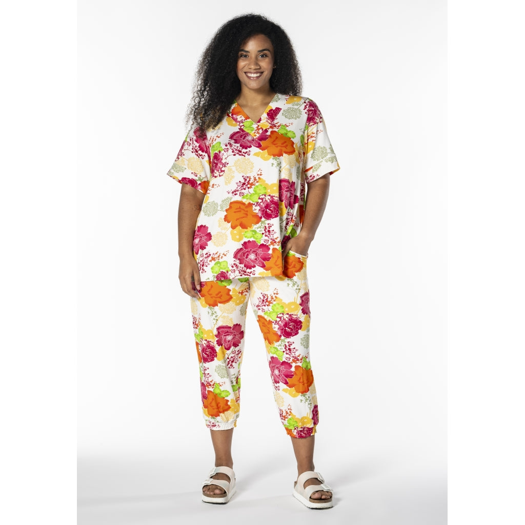 Studio SVitta Blouse Blouse White with multi flowers